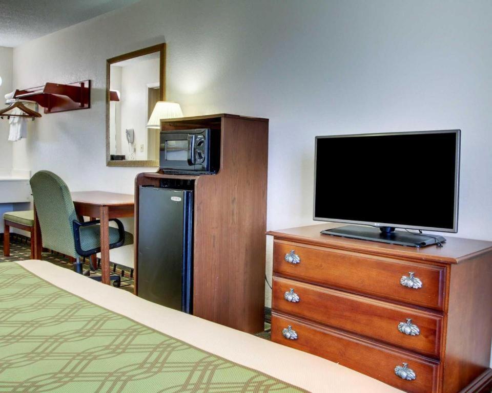 Econo Lodge Меридиан Экстерьер фото