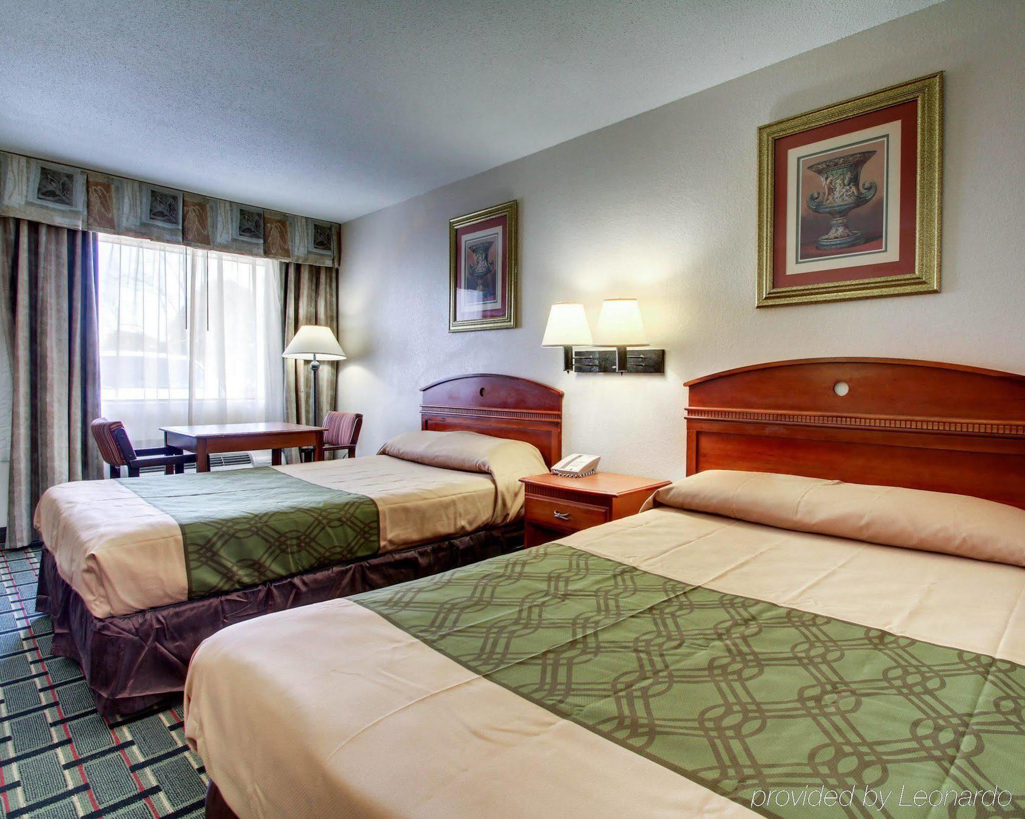 Econo Lodge Меридиан Экстерьер фото